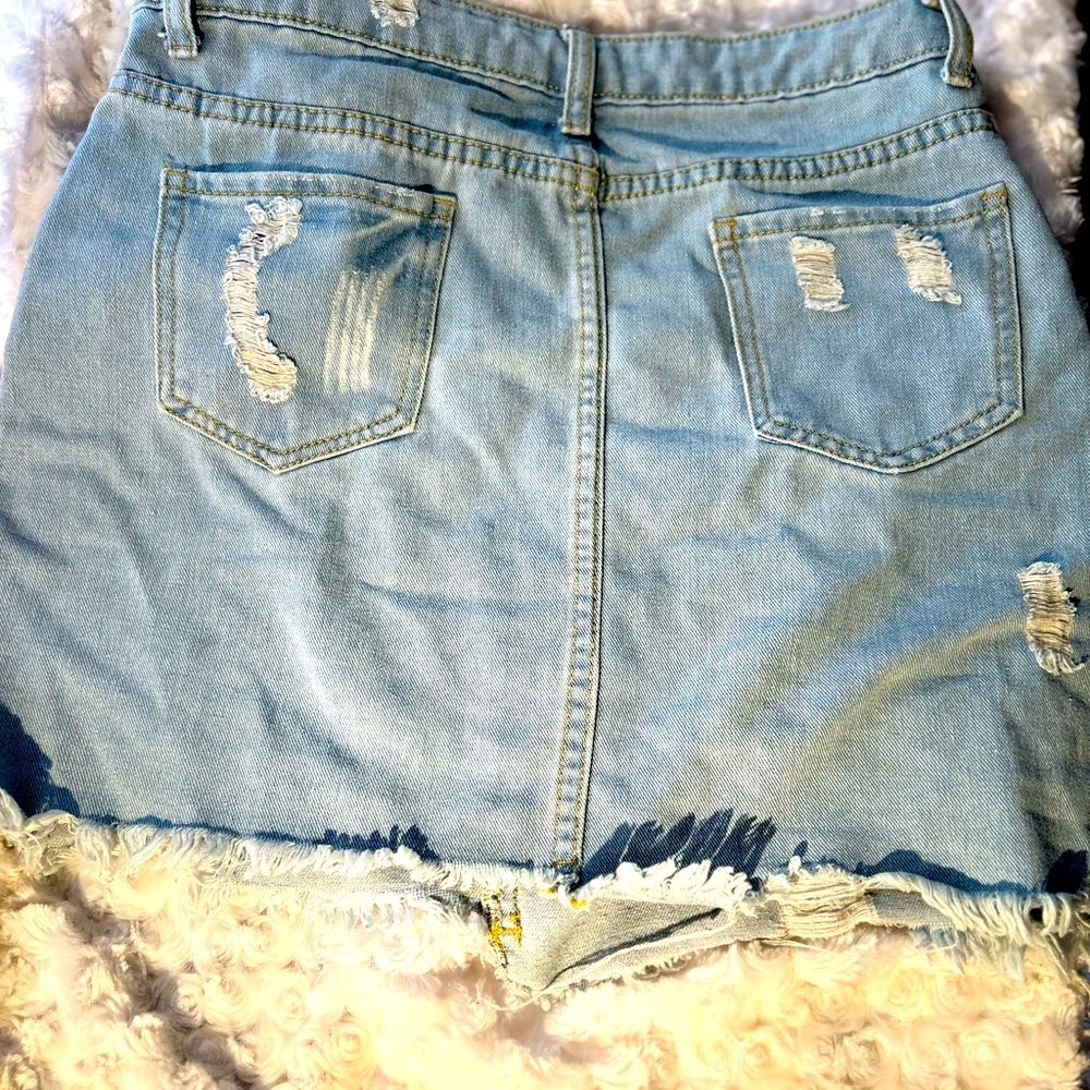 Demi ripped skirt